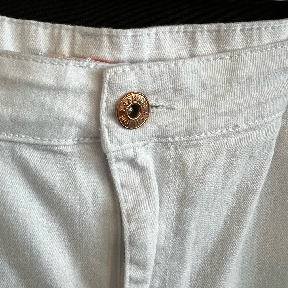 Elite Jeans White Distressed Straight-Leg – Size 23/24 🤍👖 - Picture 6 of 12